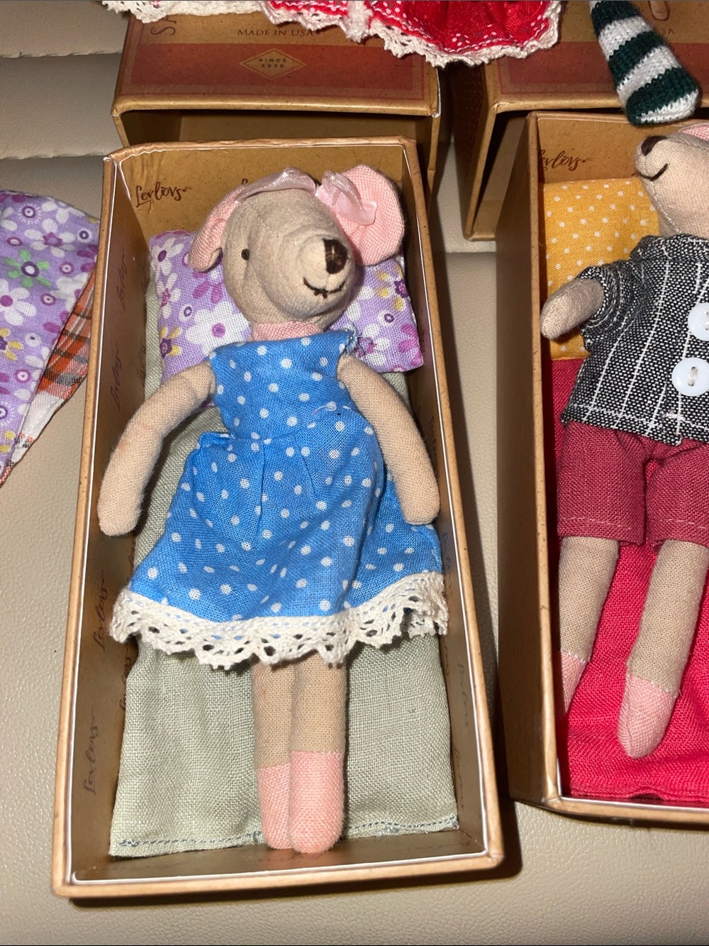 Levlovs Set of 2 mice ( sister and brother) in matchbox beds . - Picture 3 of 12